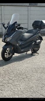 Predám HONDA FORZA 125 r.v2024 v záruke