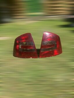 Octavia 2 Sedan zadné svetlá