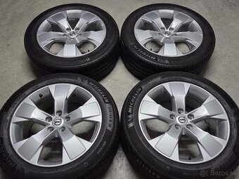 VOLVO "18", letné Michelin