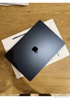 MacBook Air 15" M2 8GB/256GB