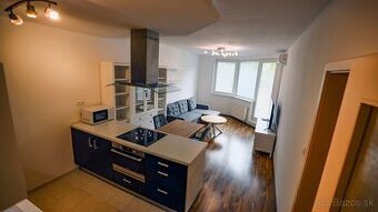 Jégého Alej  - 2-izbový apartmán s loggiou