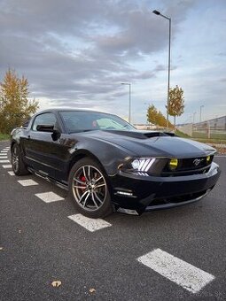 🐎 Ford Mustang 3.7 V6 Premium – automat – 2010 – 71 000 km - 1