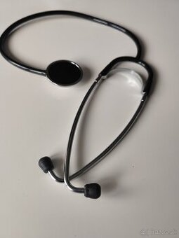 Starý lekársky stetoskop