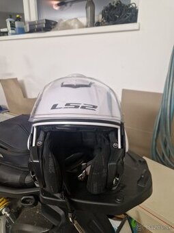 Prilba preklopná LS2