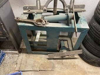 predám nedokončenú frézu s motorom