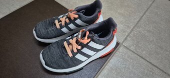 Tenisky, slip on topánky/plátenky – rôzne veľkosti