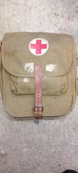 Stará vojenská lekarnicka