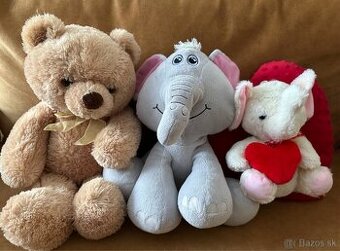 Predám plyšové hračky + vankúš s dekou DARČEK