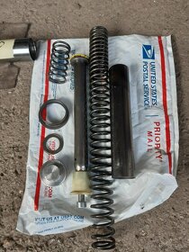 Predám diely teleskopu YAMAHA XVS 1100 Dragstar