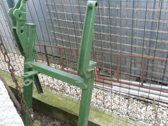 Traktor, ,diely,kombinátor,kultivator,kyprič,grubir