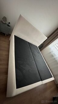 Manželská posteľ 180x200