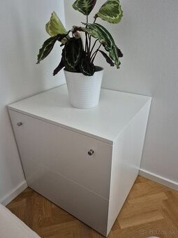Predám komodu - perinak