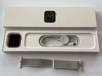 Zlaté Apple Watch 6 - 44mm