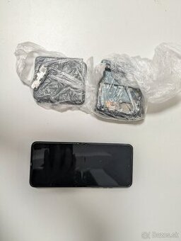 Motorola Razr 40 (funkčný displej + 2x telo + funkčná doska)