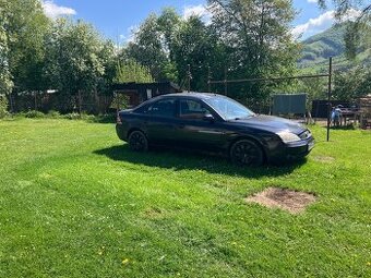 Ford mondeo 1.8 benzín