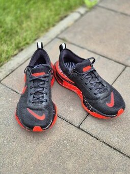 Nike Invincible Run 3 dámske