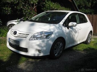 Predám Toyotu Auris