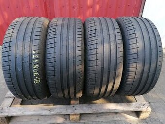 225/40R18 Michelin letne