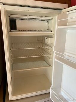 Chladnicka s mraznickou chladnička do 90cm
