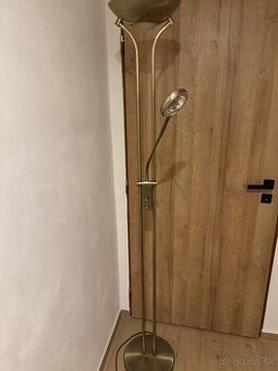 Voľne stojaca lampa mosadz