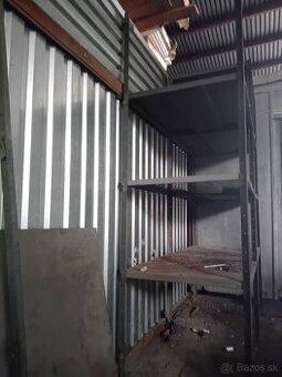 Skladový regál - kovový