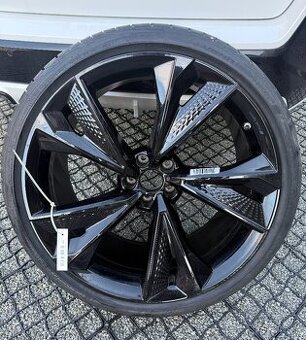 Originálna sada kolies Audi Sport RS6 C8 RS7 Performance R22