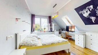 NOVÁ BAŇA- RODINNÝ DOM- ČIASTOČNÁ REKONŠTRUKCIA