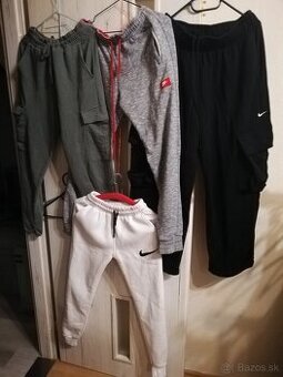 Tepláky Nike
