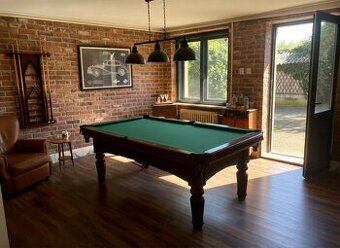 Priestranný podpivničený rodinný dom v Zlatých Moravciach –