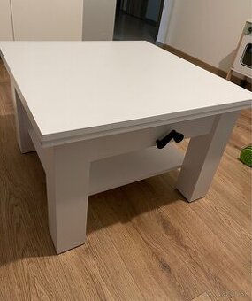 Konferenčný stolík