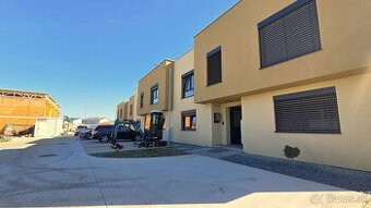 SKOLAUDOVANÉ Novostavby 2 - izbových bytov v novom rezidenčn - 1