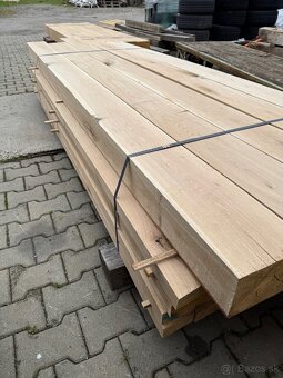 Dubové hranoly o rôznych rozmeroch🪵