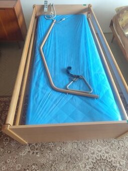 Polohovateľná posteľ