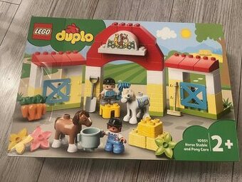 Lego duplo 10951 - horse stable and pony care