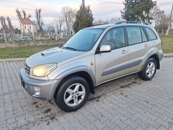 TOYOTA RAV 2.0 DIESEL 4X4 KLÍMA  ŤAŽNÉ