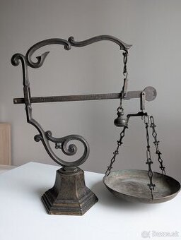 Starožitná váha