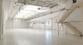 Výrobno-skladový areál (haly 9.200 m2, rampy, kancel., KE-J)
