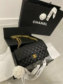 Chanel classic flap bag - 1