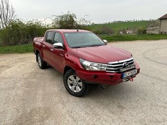 Toyota Hilux 2.4 D 4x4