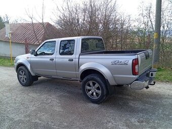 Nissan Navara 4x4