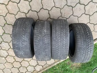 Predám 4ks pneumatiky 215/55 R16