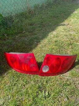 Zadné svetlá audi TT 8N