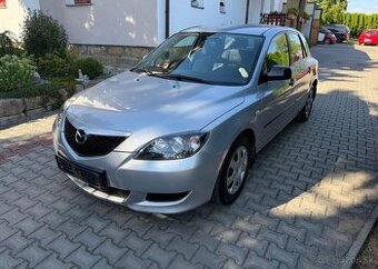 Mazda 3 1,6i /77kw klima, Nová STK benzín manuál 77 kw