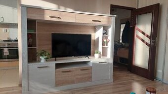 Obývacia TV stena