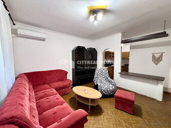 Ponúkame Vám na prenájom čiastočne zariadený, 2 izbový byt v