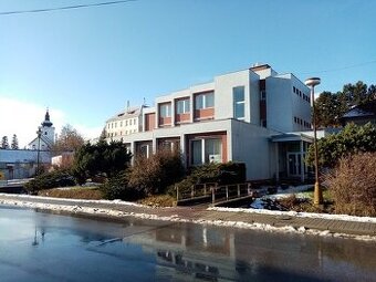 Na predaj dve prevádzkové budovy . Aj jednotlivo