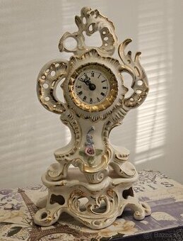 Porcelánové hodiny "ROYAL DUX"