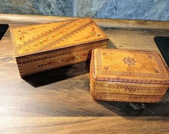 Predám starú drevenú a koženú krabicu na drobnosti