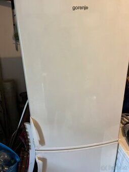 Chladnička s mraznickoi