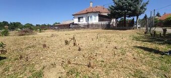 Stavebný pozemok 6min od Vráble 854 m² - 1